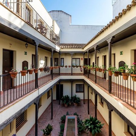 Lumbreras Host Apartment Sevilla Bagian luar foto
