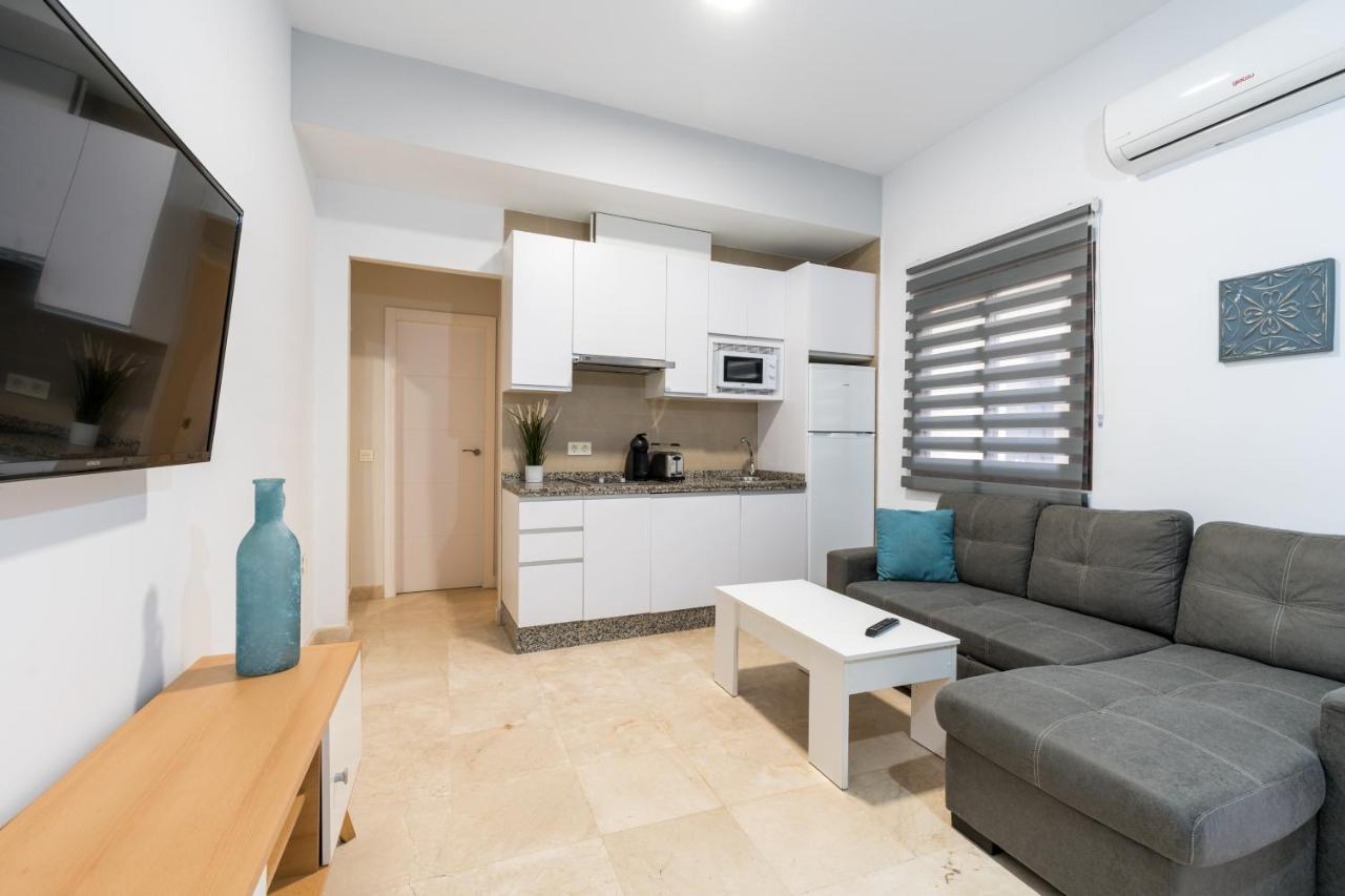 Lumbreras Host Apartment Sevilla Bagian luar foto