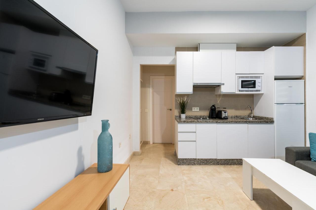 Lumbreras Host Apartment Sevilla Bagian luar foto